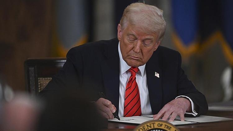 Trump kararnameyi imzaladı: Çelik ve alüminyum tarifeleri yüzde 50’ye çıkarıldı