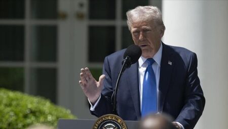 Trump’tan Los Angeles göstericilerine sert reaksiyon: ‘ABD bayrağını yakanlar mahpus cezasına çarptırılmalı’