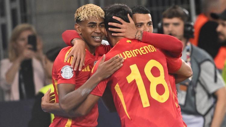 Uluslar Ligi’nde 9 gollü düelloda final bileti İspanya’nın! Fransa geri dönemedi, Portekiz…