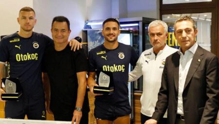 Yemekhanedeki vedayı Dzeko ve Tadic istedi!